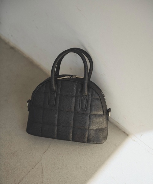 FREE'S MART(フリーズマート)の「◇ボストンチェーンショルダー(ショルダーバッグ・レディース・ブラック/ホワイト/シルバー・フリ-)」の5枚目の写真