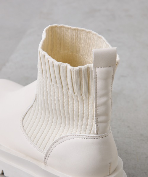 CIAOPANIC（チャオパニック）の「厚底ショート丈ソックスブーツ（ブーツ・レディース・ホワイト/ブラック・36/39/35/37/38/40）」の12枚目の写真