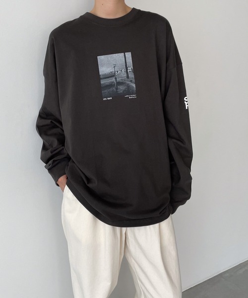 CANAL JEAN（キャナルジーン）の「1975 TOKYO　Foot転写ロングTシャツ（Tシャツ/カットソー・レディース・グレー/スミクロ・MEDIUM/LARGE）」の4枚目の写真