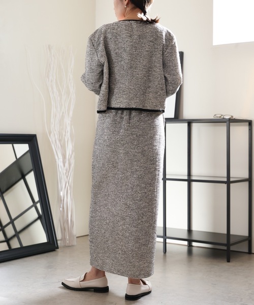 ULEULA（ウルア）の「ツイードパイピングスリットスカート/Iラインシルエットスカート（スカート・レディース・ブラック/アイボリー・FREE）」の14枚目の写真