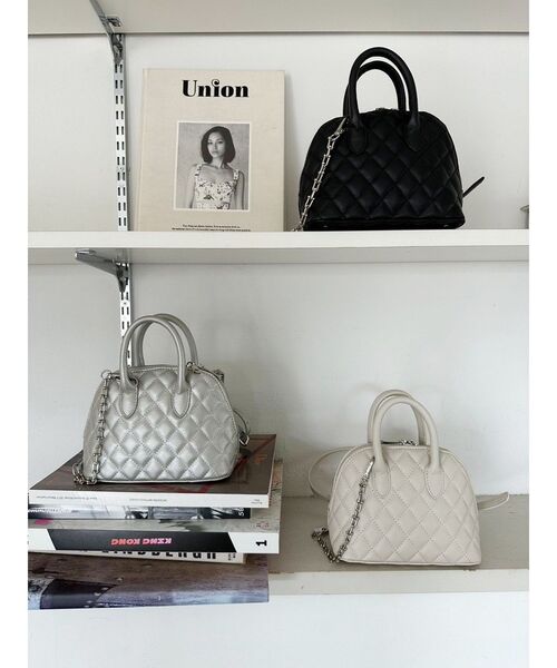 MURUA(ムルーア)の「2WAYキルティングバッグ(ハンドバッグ・レディース・ブラック/シルバー/アイボリー・FREE)」の21枚目の写真