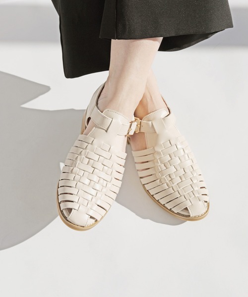 RiiiKa（リーカ）の「【RiiiKa/リーカ】編み込みグルカサンダル（サンダル・レディース・アイボリー/ブラック/キャメル/シルバー・LL/L/M/S）」の6枚目の写真