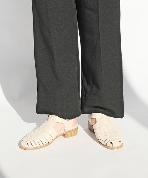RiiiKa（リーカ）の「【RiiiKa/リーカ】編み込みグルカサンダル（サンダル・レディース・アイボリー/ブラック/キャメル/シルバー・LL/L/M/S）」の7枚目の写真