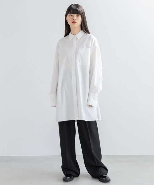 yuw（ユウ）の「オーバーチュニックシャツ　106245（シャツ/ブラウス・レディース・ブルー/ホワイト・FREE）」の21枚目の写真