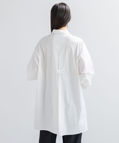 yuw（ユウ）の「オーバーチュニックシャツ　106245（シャツ/ブラウス・レディース・ブルー/ホワイト・FREE）」の19枚目の写真