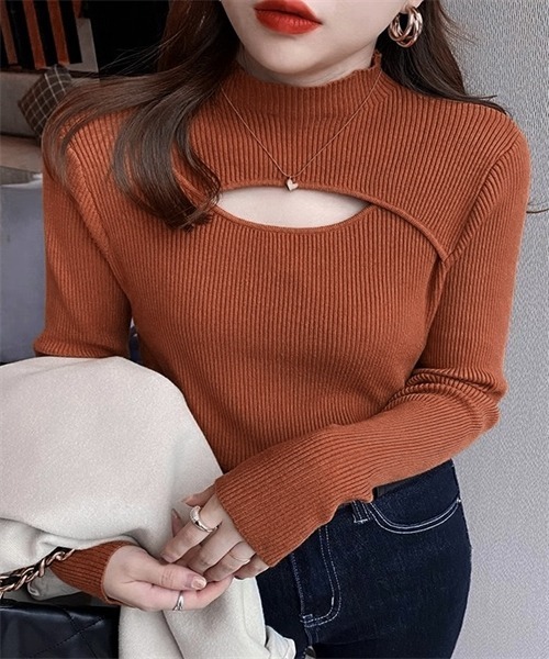 FREE STYLISTS（フリー スタイリスト）の「胸開き ハイネックニットトップス（ニット/セーター・レディース・ホワイト/ブラウン/キャメル/グリーン/ブラック/ベージュ/ブルー/オリーブ/オレンジ・FREE）」の8枚目の写真