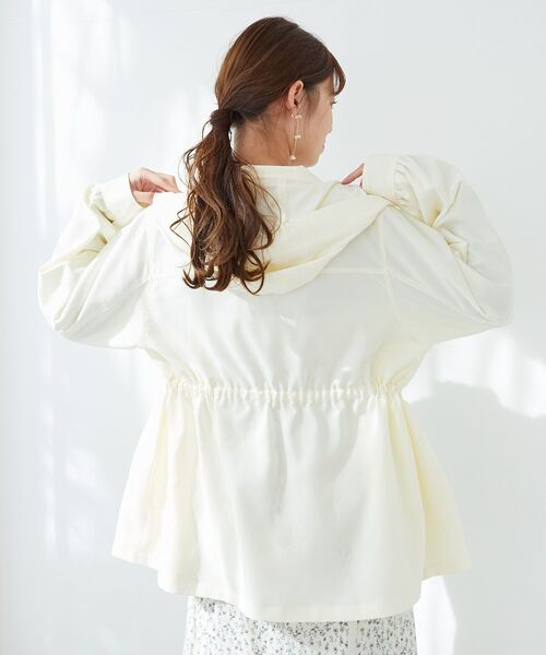 MAJESTIC LEGON（マジェスティックレゴン）の「ウエストきゅっとミディブルゾン（ブルゾン・レディース・ベージュ/アイボリー/ブラック・SMALL/MEDIUM）」の16枚目の写真