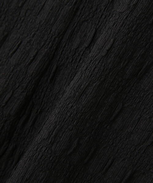 FREE'S MART(フリーズマート)の「カットアウトホルターネックワンピース(ワンピース・レディース・ブラック/ベージュ・MEDIUM/SMALL)」の3枚目の写真