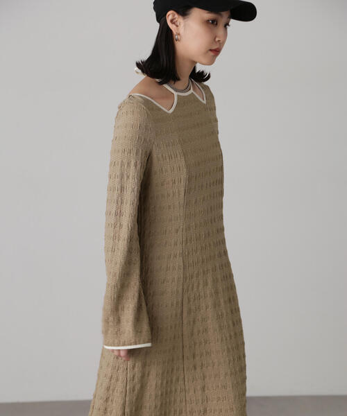 FREE'S MART(フリーズマート)の「カットアウトホルターネックワンピース(ワンピース・レディース・ブラック/ベージュ・MEDIUM/SMALL)」の18枚目の写真