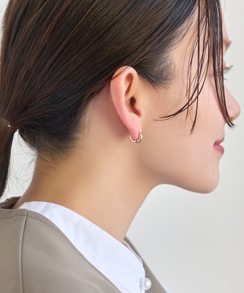 Phoebe(フィービィー)の「【金属アレルギー対応】【ピアス見えシリーズ】シンプルフープスナップイヤリング(イヤリング・レディース・シャンパン/イエローゴールド/シルバー・FREE)」の22枚目の写真