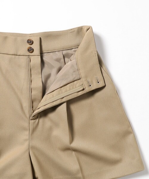 Ray BEAMS(レイビームス)の「Ray BEAMS / 1タック ショートパンツ(その他パンツ・レディース・ブラック/ベージュ・1/0)」の9枚目の写真