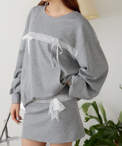 Chick（チック）の「カジュアルリボンレーススウェット&ラインミニスカート セットアップ 2点セット（スウェット・メンズ・グレー・FREE）」の13枚目の写真