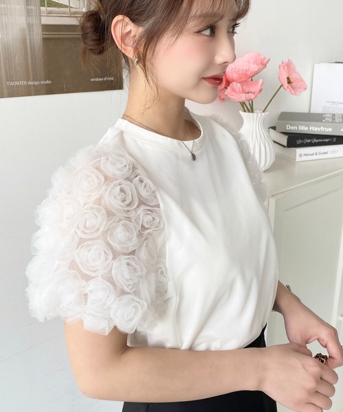 人気 半袖 使える ホワイト レース Tシャツ フラワー セール】フラワーレースパフスリーブ半袖Tシャツ（Tシャツ