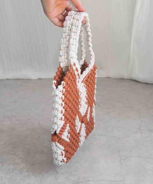 minia(ミニア)の「マクラメミニトート(ハンドバッグ・レディース・グリーン/オレンジ/ネイビー・FREE)」の7枚目の写真