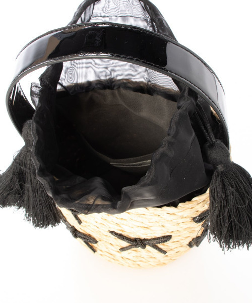 kakatoo(カカトゥ)の「カカトゥ kakatoo / リボンチャームラフィアバッグ(かごバッグ・レディース・シルバー/ブラック・FREE)」の10枚目の写真