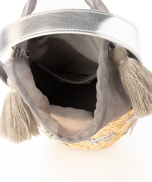 kakatoo(カカトゥ)の「カカトゥ kakatoo / リボンチャームラフィアバッグ(かごバッグ・レディース・シルバー/ブラック・FREE)」の14枚目の写真