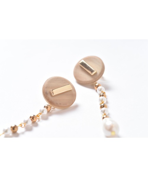 tone（トーン）の「【Astyle】アンティークボタン×パールピアス(MA)（ピアス（両耳用）・レディース・ゴールド・FREE）」の2枚目の写真