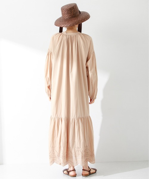 URBAN RESEARCH Sonny Label(アーバンリサーチサニーレーベル)の「エアリーコットンシフリーボイルワンピース(ワンピース・レディース・ブルー/ベージュ/ブラック・FREE)」の19枚目の写真