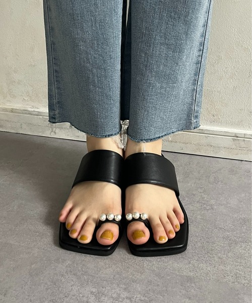 prose verse（プロズヴェール）の「パールヒールトングサンダル（サンダル・レディース・ブラック・SMALL/MEDIUM/LARGE）」の2枚目の写真
