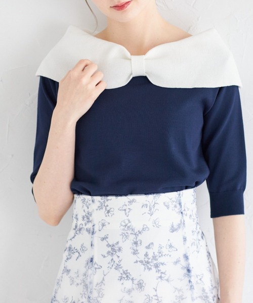 tocco closet(トッコ クローゼット)の「前後2WAY配色リボンカラーニットプルオーバー(ニット/セーター・レディース・ネイビー×ホワイト/ホワイト×ブラック・M)」の1枚目の写真
