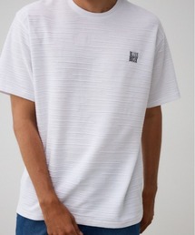 AZUL by moussy（アズールバイマウジー）の「ランダムタッククルーネックTシャツ（Tシャツ/カットソー・メンズ）」