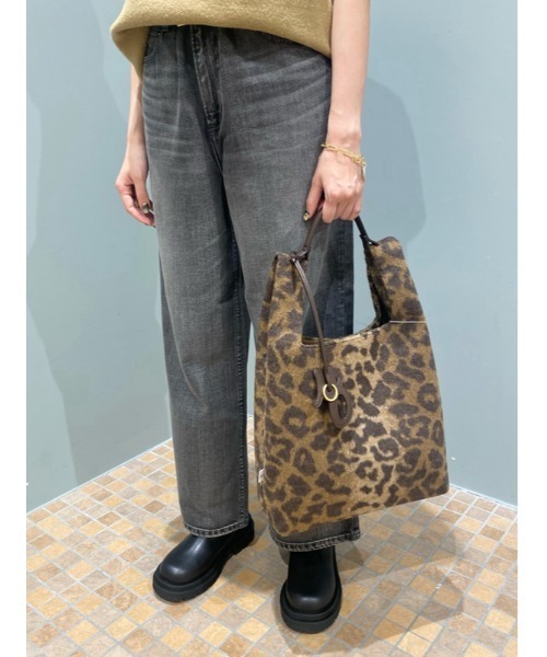 Mila Owen（ミラオーウェン）の「チャーム付きショッパートートバッグ（ショルダーバッグ・レディース・チェック/レオパード・FREE）」の4枚目の写真