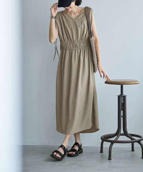 STYLE DELI(スタイルデリ)の「楊柳ドロストギャザーワンピース(ワンピース・レディース・ホワイト系その他/オリーブ・SMALL/MEDIUM)」の1枚目の写真
