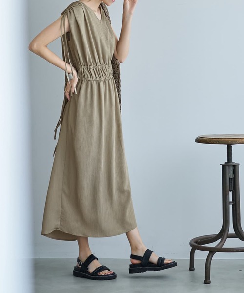 STYLE DELI(スタイルデリ)の「楊柳ドロストギャザーワンピース(ワンピース・レディース・ホワイト系その他/オリーブ・SMALL/MEDIUM)」の7枚目の写真
