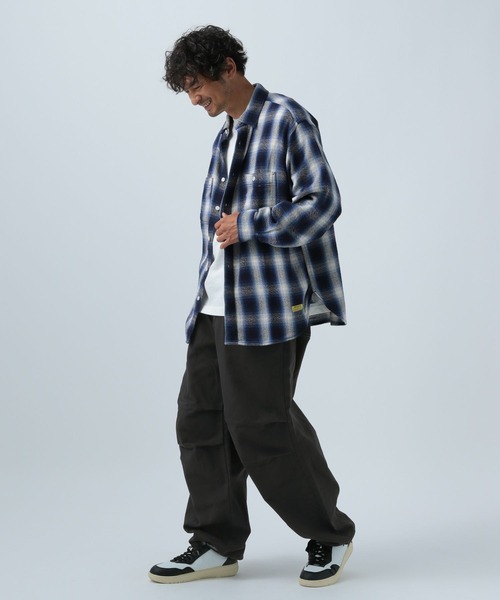 BAYFLOW（ベイフロー）の「カツラギパラシュートパンツ（その他パンツ・メンズ・ライトブルー/カーキ/ブラック・LARGE/MEDIUM）」の4枚目の写真