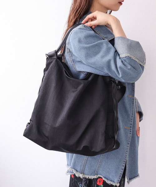 牛革×ナイロンぷっくりショルダーバッグ