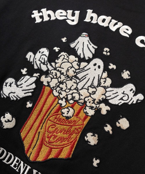 POWER TO THE PEOPLE(パワートゥーザピープル)の「【Power To The People/パワー・トゥ・ザ・ピープル】「GHOSTS/CATS」 ワンポイント ロゴプリント&バックBIGイラスト 刺繍デザイン ロングスリーブTシャツ/ロンT(Tシャツ/カットソー・レディース・ライム/チャコールグレー/ホワイト/ブラック/キナリ/ラベンダー・L/M/XL)」の11枚目の写真