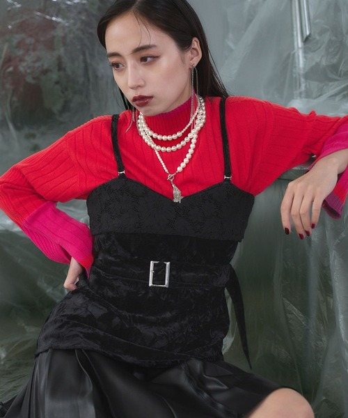 HARE(ハレ)の「ベロア*レースビスチェ(HARE)(ベスト・レディース・ブラック/グレー/ネイビー・FREE)」の2枚目の写真