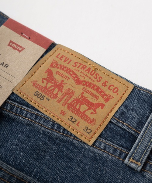 Levi's（リーバイス）の「【Levi’s/リーバイス】505 レギュラーストレート ストレッチ　5ポケット デニム/505 REGULAR STRAIGHT STRETCH DENIM/ジーンズ【ウォッシュ加工】（デニムパンツ・メンズ・ワンウォッシュ/ダークインディゴブルー/ライトインディゴブルー・28inch/29inch/30inch/31inch/32inch/33inch/34inch/36inch）」の14枚目の写真