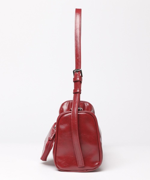 FOREVER 21（フォーエバー トゥエンティーワン）の「【2024FW】ポーチ付きギャザーバッグ（ショルダーバッグ・レディース・ブラック/ブラウン/レッド・FREE）」の13枚目の写真