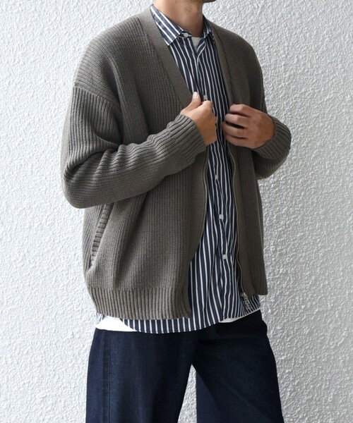 SHIPS any（シップス エニィ）の「SHIPS any:〈手洗い可能〉畦編み ドライバーズ Vネック ショート ジップ カーディガン◇（カーディガン/ボレロ・メンズ・ブラック/ブラウン/ダークグレー/ベージュ・MEDIUM/LARGE）」の3枚目の写真