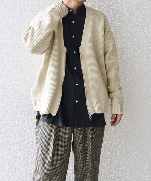 SHIPS any（シップス エニィ）の「SHIPS any:〈手洗い可能〉畦編み ドライバーズ Vネック ショート ジップ カーディガン◇（カーディガン/ボレロ・メンズ・ブラック/ブラウン/ダークグレー/ベージュ・MEDIUM/LARGE）」の19枚目の写真