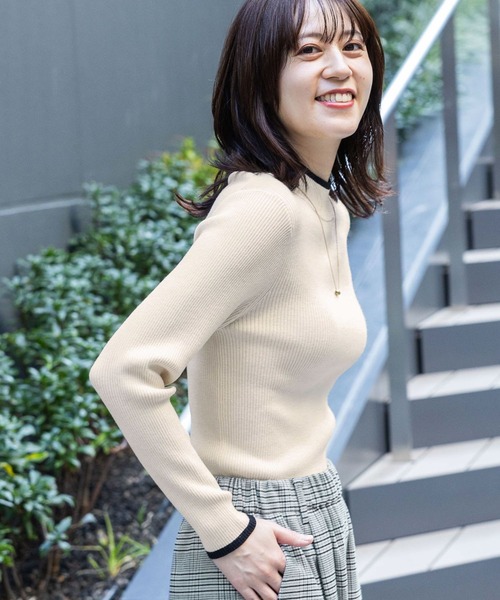 GLOBAL WORK Smile Seed Store（グローバルワーク スマイルシードストア）の「なめらかリブハイネック/116035（ニット/セーター・レディース・ブラック系その他/杢グレー/ブラック/ホワイト×ブラック/ホワイト系その他6/アイボリー/モカ/ブルー系その他6・LARGE/MEDIUM/X-LARGE/SMALL）」の3枚目の写真