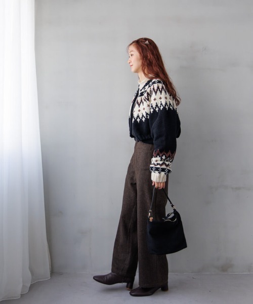 flower(フラワー)の「スエードライクショルダーバッグ(ショルダーバッグ・レディース・ブラック・FREE)」の20枚目の写真