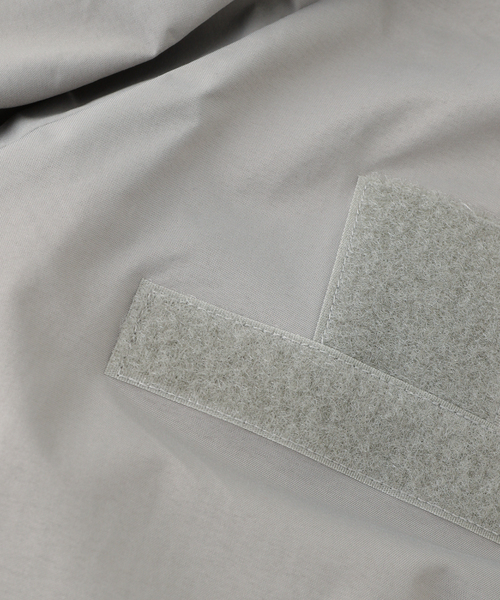 417 EDIFICE（フォーワンセブンエディフィス）の「BAF GEN 3 ECWCS Level7 Jacket（ダウンジャケット/コート・メンズ・ブラック/チャコールグレー/カーキ・LARGE/MEDIUM）」の5枚目の写真