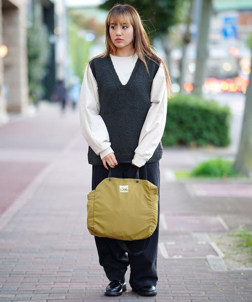 MT. RAINIER DESIGN(マウントレイニアデザイン)の「MT.RAINIER DESIGN パッカブルショルダートート バッグ(ショルダーバッグ・メンズ・ブラック/ベージュ・FREE)」の22枚目の写真