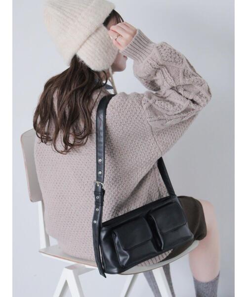 ehka sopo（エヘカソポ）の「ダブルポケットバッグ（ハンドバッグ・レディース・ベージュ/ブラック/シルバー・F）」の2枚目の写真