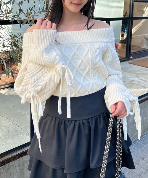 セール】袖リボンオフショルケーブルニット（ニット/セーター）｜INGNI