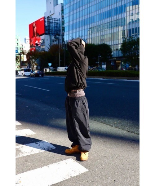 LOCALINA（ロカリナ）の「Re:hopping nylon pants（その他パンツ・メンズ・サンドベージュ/ブラック・FREE）」の13枚目の写真