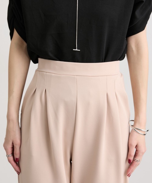 nissen（ニッセン）の「裾パール調ボタン付テーパードパンツ（スラックス・レディース・ベージュ/ブラック・L/M）」の16枚目の写真