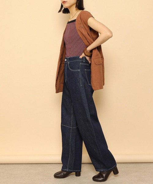 en CAnAF(エンカナフ)の「バレルレッグ デニム カーブパンツ(デニムパンツ・レディース・ブラック/ブルー/ネイビー・フリー)」の5枚目の写真