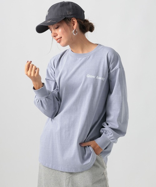 BAYFLOW（ベイフロー）の「[ゆるっと着られるオーバーサイズ]ピグメントロゴロングスリーブT（Tシャツ/カットソー・レディース・チャコール/ピンク/アイボリー/ブルー・SMALL/MEDIUM）」の16枚目の写真