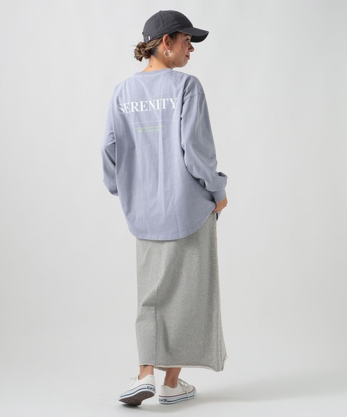 BAYFLOW（ベイフロー）の「[ゆるっと着られるオーバーサイズ]ピグメントロゴロングスリーブT（Tシャツ/カットソー・レディース・チャコール/ピンク/アイボリー/ブルー・SMALL/MEDIUM）」の17枚目の写真