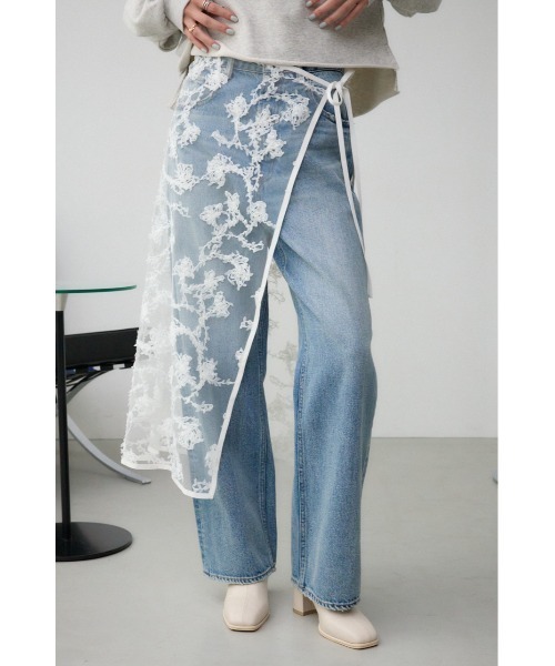AZUL by moussy（アズールバイマウジー）の「シアーレーススカート（スカート・レディース・アイボリー/ブラック・FREE）」の2枚目の写真