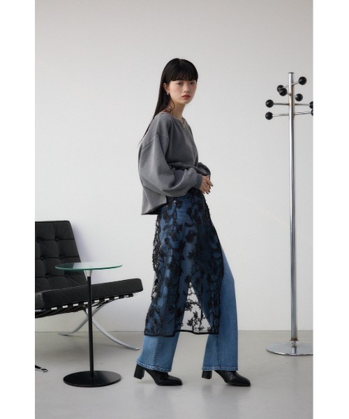 AZUL by moussy（アズールバイマウジー）の「シアーレーススカート（スカート・レディース・アイボリー/ブラック・FREE）」の6枚目の写真