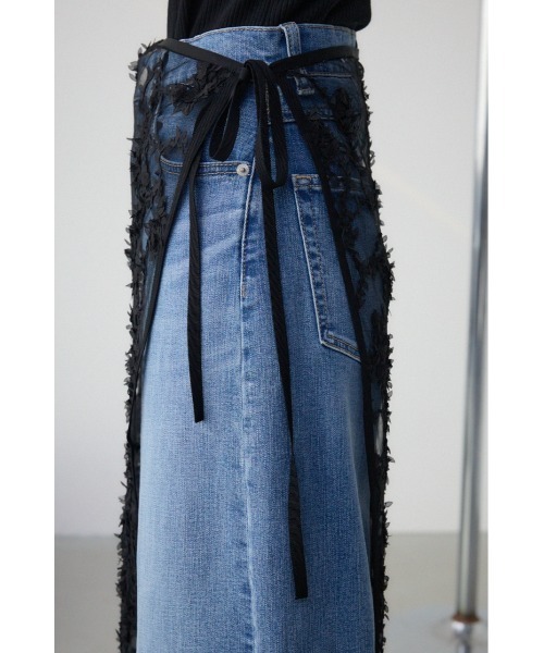 AZUL by moussy（アズールバイマウジー）の「シアーレーススカート（スカート・レディース・アイボリー/ブラック・FREE）」の4枚目の写真